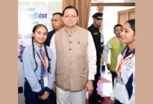 Photo of अपनी जरूरत से पहले दूसरे छात्रों की चिंता, CM धामी ने सुनी लवप्रीत की बात, घर पहुंचा टैबलेट