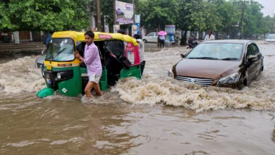 Photo of Weather Alert: यूपी-दिल्ली समेत 20 राज्यों में भारी बारिश का अलर्ट, 80 KM तक चलेंगी तेज हवाएं