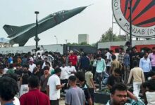 Photo of एलपीयू में हिंसक प्रदर्शन के बाद 10 दिन के लिए कक्षाएं बंद, छात्र घर लौटे, एनएच-44 पर यातायात बहाल