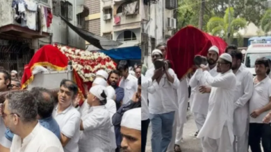 Photo of मुश्ताक खान को नम आंखों से दी गई अंतिम विदाई, बेटे ने दिया कंधा, बॉलीवुड सितारे भी पहुंचे