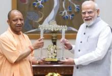 Photo of दिल्ली पहुंचे CM योगी, PM मोदी से की मुलाकात; अमित शाह और नितिन नबीन से भी बैठक का कार्यक्रम