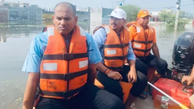 Photo of सीएम योगी के निर्देश पर लखनऊ के बाढ़ प्रभावित इलाकों में युद्धस्तर पर राहत अभियान, डीएम ने संभाली कमान