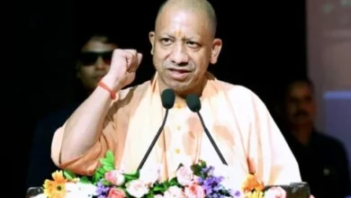 Photo of योगी सरकार में अपराधियों पर शिकंजा, 23 हजार से अधिक इनामी गिरफ्तार, 15,233 करोड़ की अवैध संपत्ति जब्त