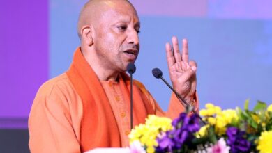Photo of सपा सरकार में 6 साल के रोस्टर पर निर्भर थी खतौनी, योगी सरकार में 99.86 प्रतिशत रियल टाइम व्यवस्था पूरी