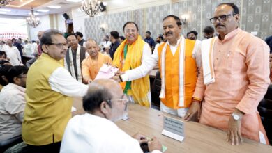 Photo of मुख्यमंत्री योगी की उपस्थिति में भाजपा प्रत्याशियों ने किया नामांकन
