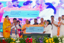 Photo of मुख्यमंत्री ने विभिन्न योजनाओं के लाभार्थियों को किया सम्मानित