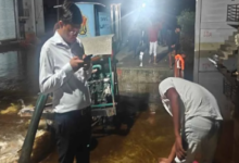 Photo of योगी सरकार का बाढ़ प्रभावित क्षेत्रों में स्वच्छता और स्वास्थ्य सुरक्षा पर जोर, ड्रोन से एंटी लार्वा छिड़काव