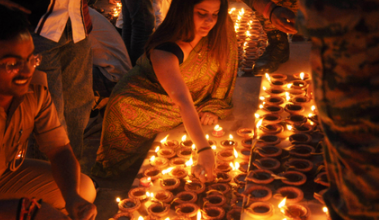 Photo of योगी सरकार के मार्गदर्शन में अयोध्या में जगमगाएंगे 30 लाख से अधिक दीप, नया कीर्तिमान रचने की तैयारी