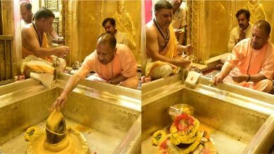 Photo of बाबा काल भैरव और काशी विश्वनाथ के दरबार में मुख्यमंत्री योगी ने नवाया शीश