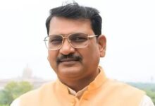 Photo of महापुरुषों और महिलाओं का अपमान सपा की पुरानी पहचान, अमरपाल मौर्य का अखिलेश यादव पर तीखा प्रहार