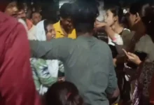 Photo of कानपुर में रावण दहन से पहले फटा कार्बाइड सिलेंडर, बच्ची समेत 6 घायल